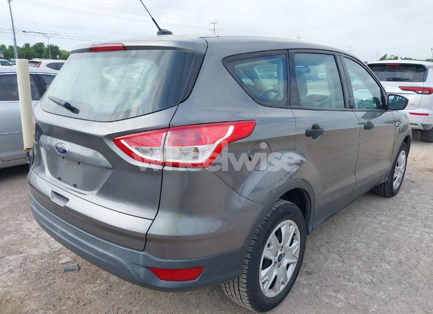 Photo 4 of 2013 Ford Escape S (VIN 1FMCU0F70DUD17356)