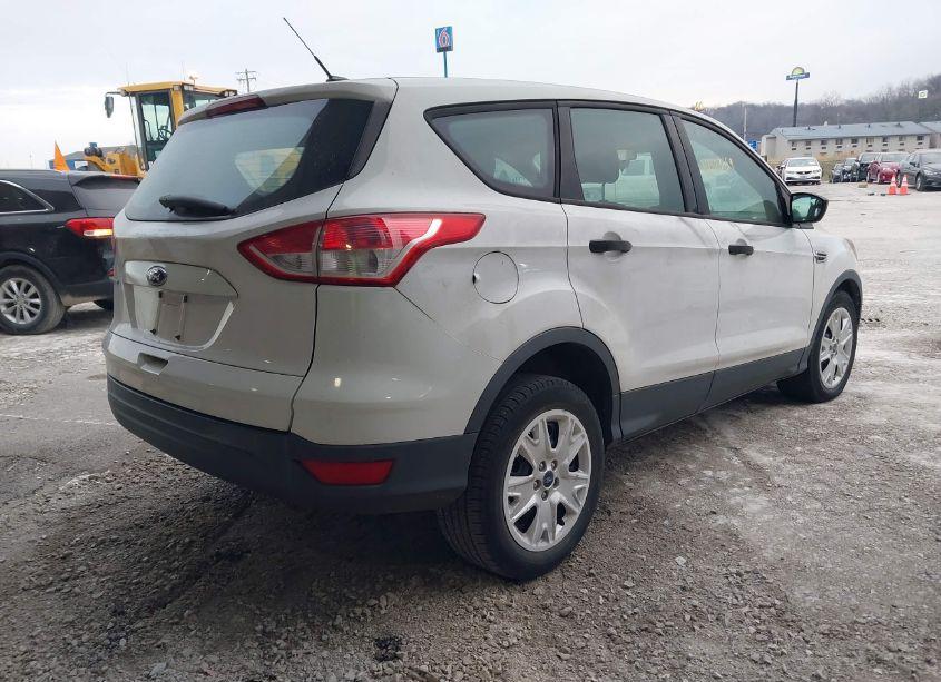 Photo 4 of 2013 Ford Escape S (VIN 1FMCU0F70DUD87648)