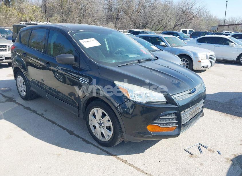 2014 Ford Escape S (VIN 1FMCU0F70EUA12926) main photo