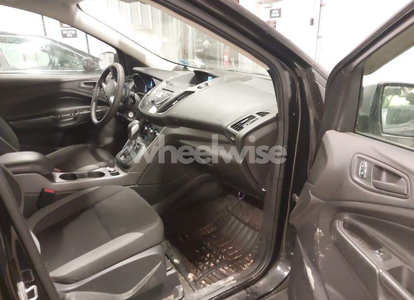 Photo 5 of 2014 Ford Escape S (VIN 1FMCU0F70EUA45974)