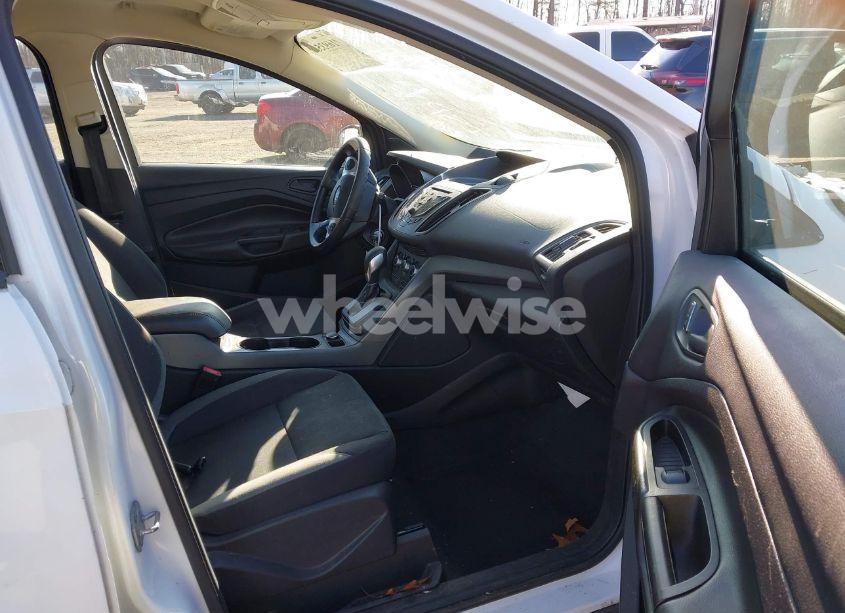 Photo 5 of 2014 Ford Escape S (VIN 1FMCU0F70EUA63133)