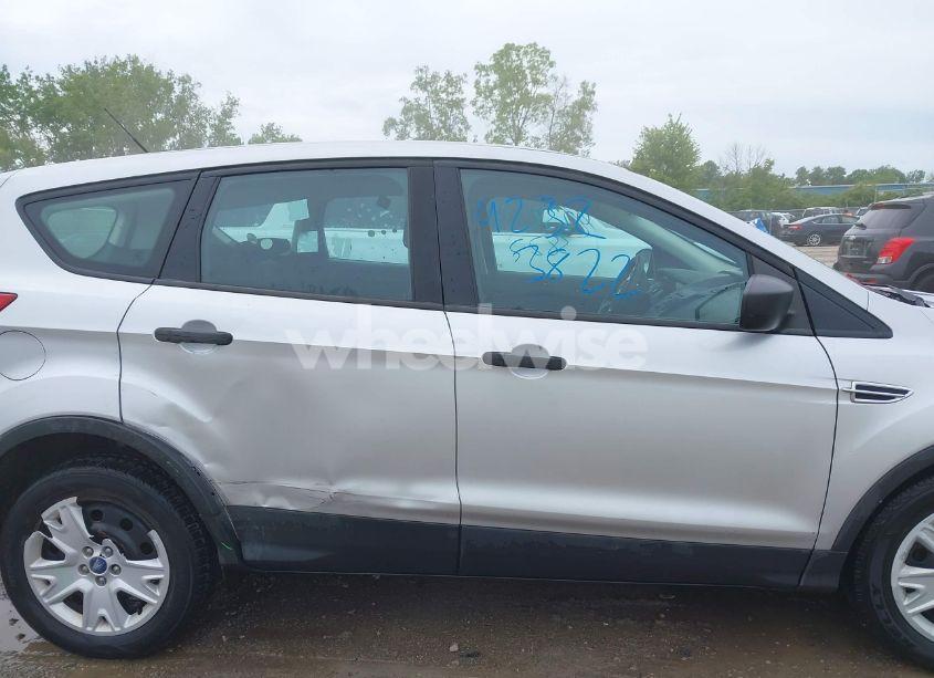 Photo 13 of 2014 Ford Escape S (VIN 1FMCU0F70EUC05917)