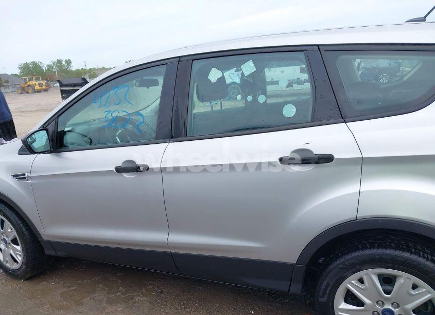 Photo 14 of 2014 Ford Escape S (VIN 1FMCU0F70EUC05917)