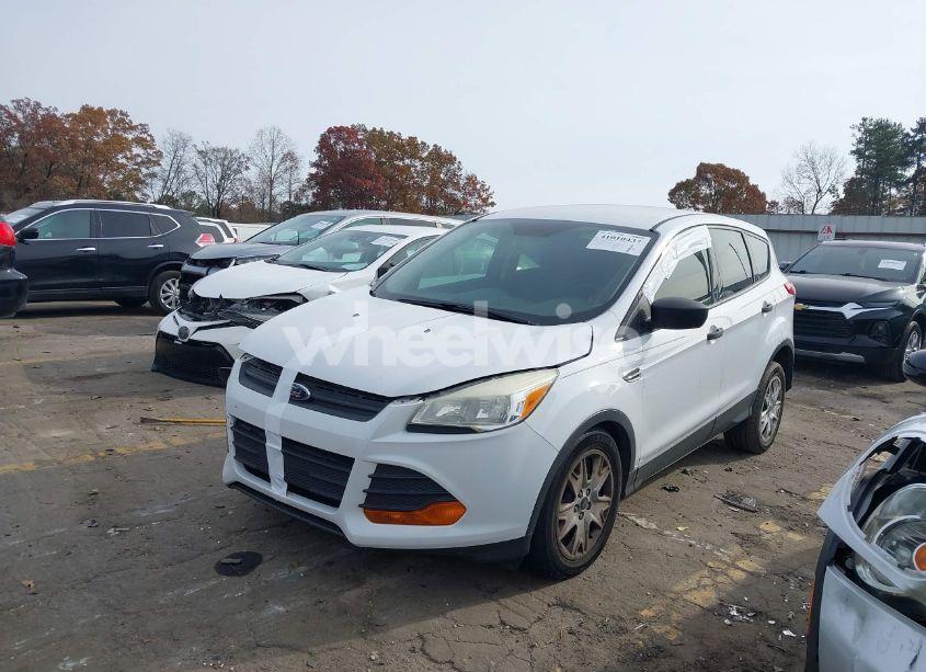 Photo 2 of 2014 Ford Escape S (VIN 1FMCU0F70EUC16691)