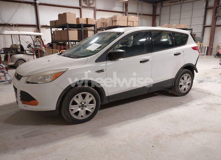 Photo 2 of 2014 Ford Escape S (VIN 1FMCU0F70EUD09985)
