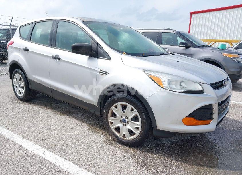 2014 Ford Escape S (VIN 1FMCU0F70EUD24647) main photo