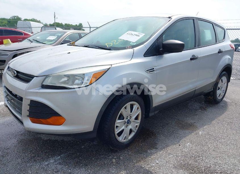 Photo 2 of 2014 Ford Escape S (VIN 1FMCU0F70EUD24647)