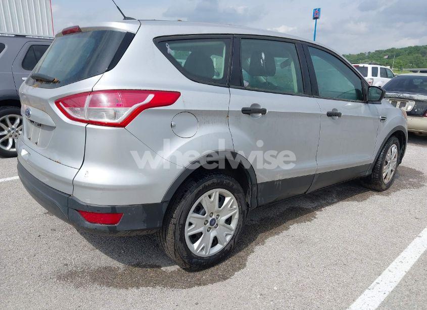 Photo 4 of 2014 Ford Escape S (VIN 1FMCU0F70EUD24647)
