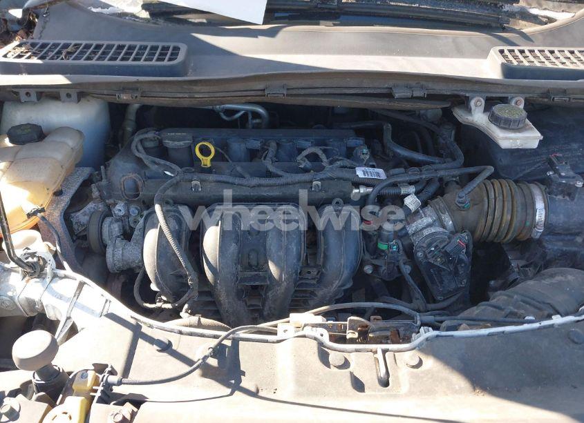 Photo 10 of 2014 Ford Escape S (VIN 1FMCU0F70EUE32735)