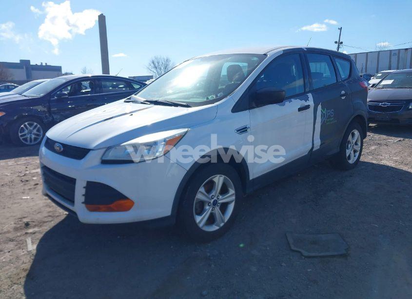 Photo 2 of 2014 Ford Escape S (VIN 1FMCU0F70EUE32735)