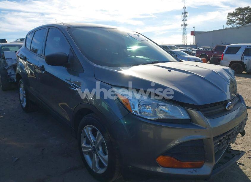 2014 Ford Escape S (VIN 1FMCU0F70EUE46487) main photo
