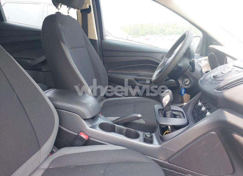 Photo 5 of 2015 Ford Escape S (VIN 1FMCU0F70FUB77828)