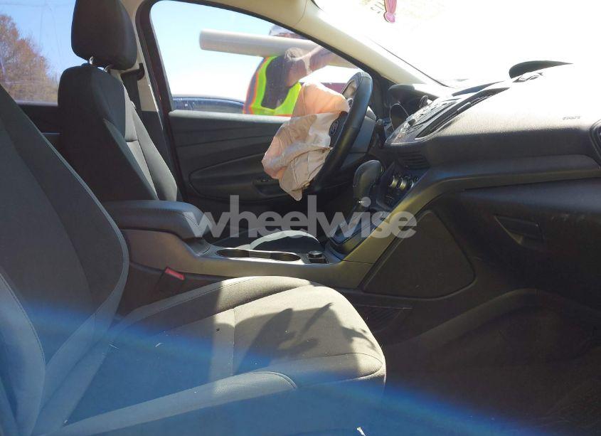 Photo 5 of 2015 Ford Escape S (VIN 1FMCU0F70FUC56352)