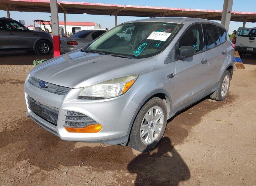 Photo 2 of 2015 Ford Escape S (VIN 1FMCU0F70FUC80098)