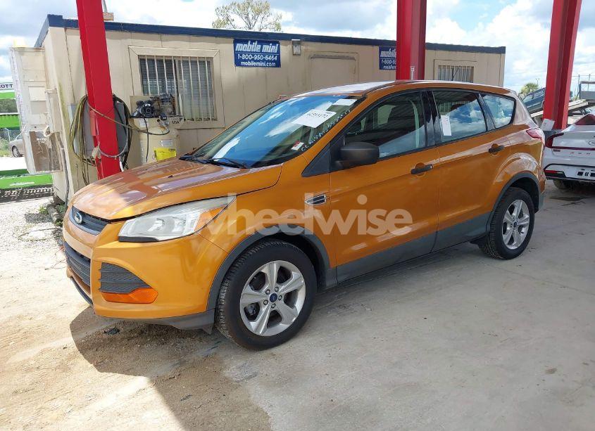 Photo 2 of 2016 Ford Escape S (VIN 1FMCU0F70GUA26635)