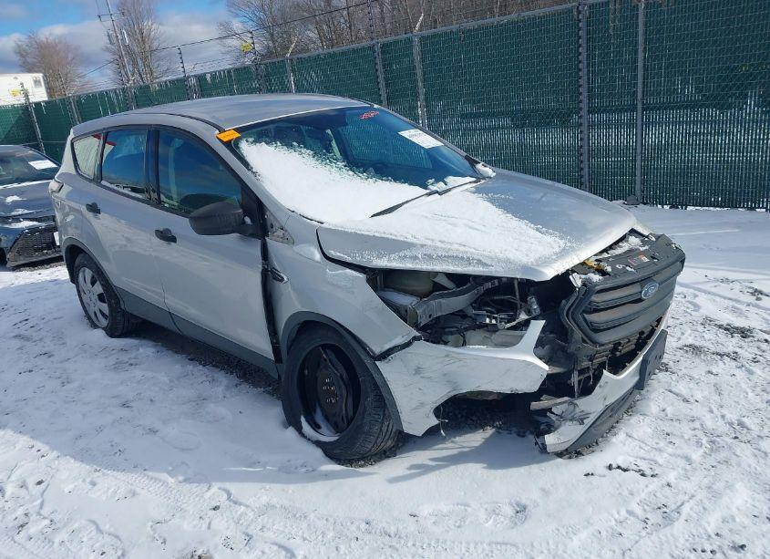 2017 Ford Escape S (VIN 1FMCU0F70HUA37166) main photo