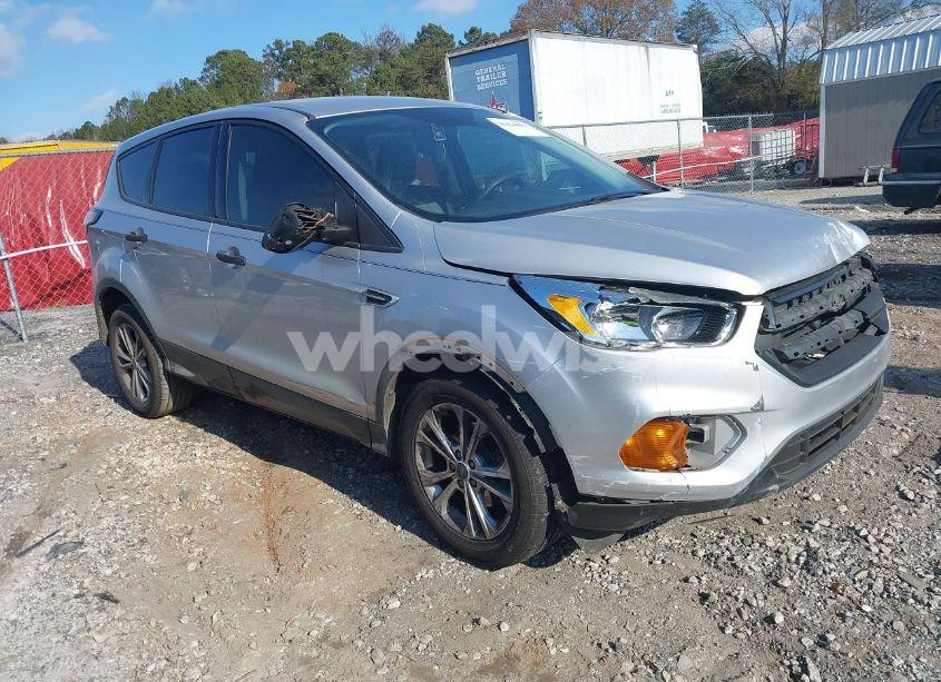2017 Ford Escape S (VIN 1FMCU0F70HUB64824) main photo