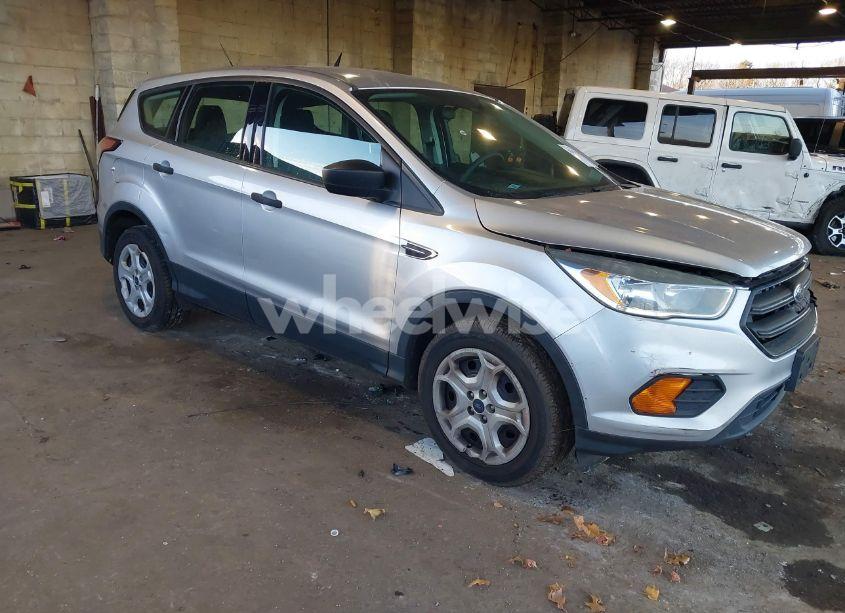 2017 Ford Escape S (VIN 1FMCU0F70HUD55840) main photo