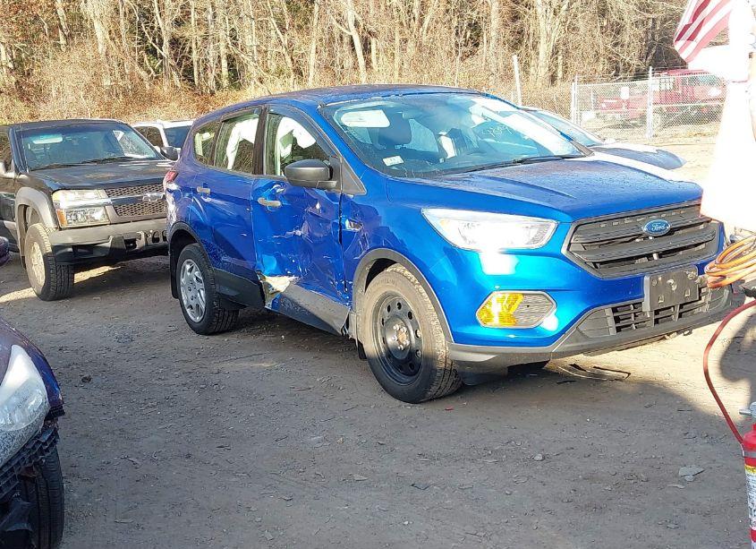 2017 Ford Escape S (VIN 1FMCU0F70HUD87431) main photo