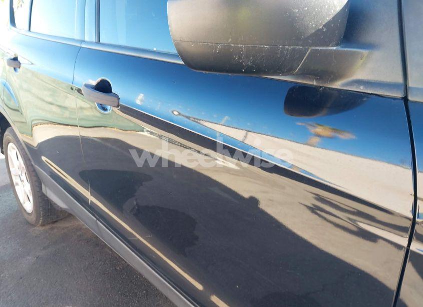 Photo 17 of 2017 Ford Escape S (VIN 1FMCU0F70HUE17768)