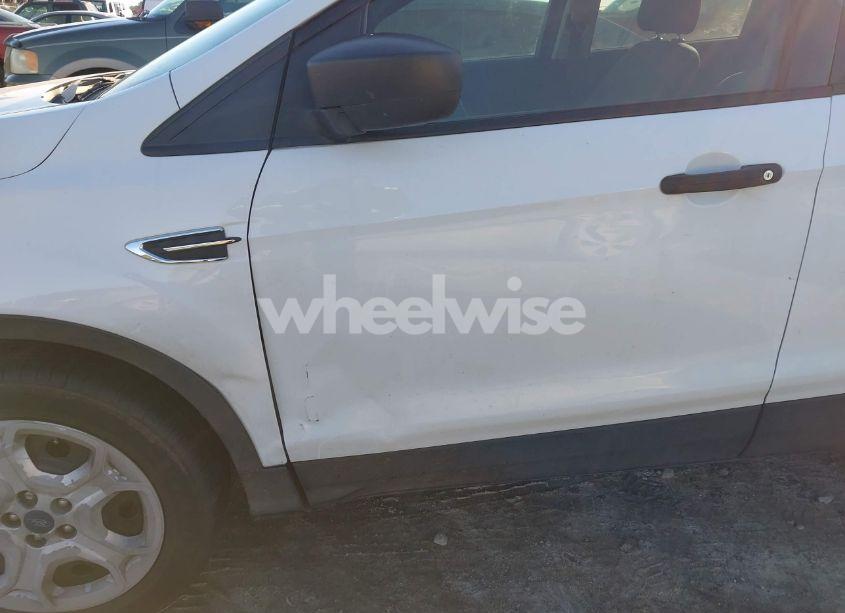 Photo 5 of 2017 Ford Escape S (VIN 1FMCU0F70HUE29337)