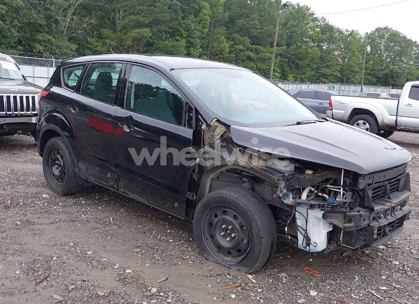 2018 Ford Escape S (VIN 1FMCU0F70JUA06781) main photo