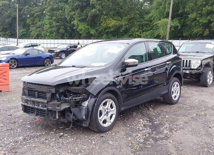 Photo 2 of 2018 Ford Escape S (VIN 1FMCU0F70JUA06781)