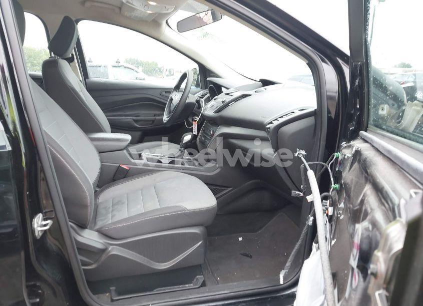 Photo 5 of 2018 Ford Escape S (VIN 1FMCU0F70JUA06781)