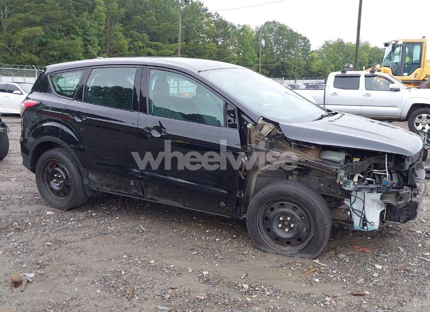 Photo 6 of 2018 Ford Escape S (VIN 1FMCU0F70JUA06781)