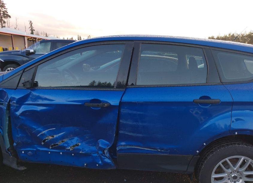 Photo 15 of 2018 Ford Escape S (VIN 1FMCU0F70JUA31812)