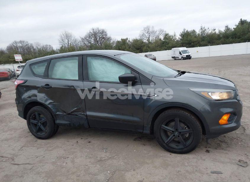 Photo 13 of 2018 Ford Escape S (VIN 1FMCU0F70JUB04211)