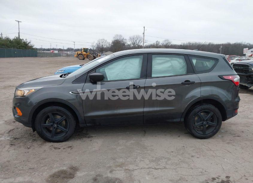 Photo 14 of 2018 Ford Escape S (VIN 1FMCU0F70JUB04211)
