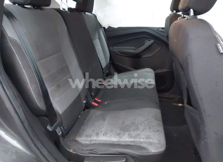 Photo 8 of 2018 Ford Escape S (VIN 1FMCU0F70JUB04211)