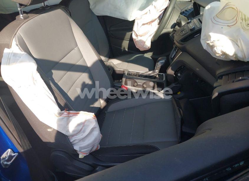 Photo 5 of 2018 Ford Escape S (VIN 1FMCU0F70JUB20439)