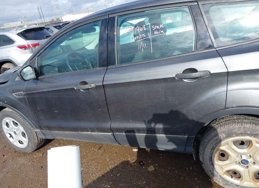 Photo 14 of 2018 Ford Escape S (VIN 1FMCU0F70JUC01778)