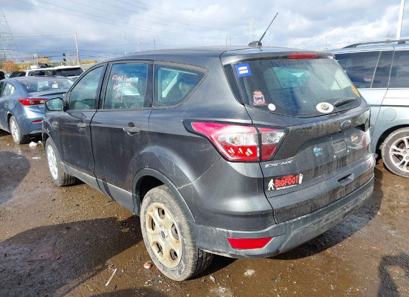 Photo 3 of 2018 Ford Escape S (VIN 1FMCU0F70JUC01778)