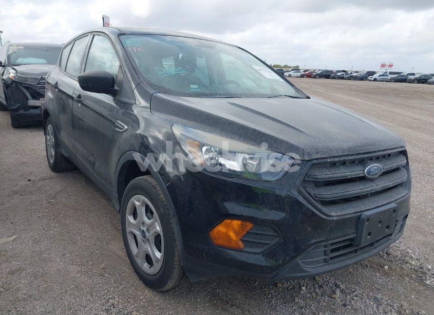 2018 Ford Escape S (VIN 1FMCU0F70JUC75315) main photo