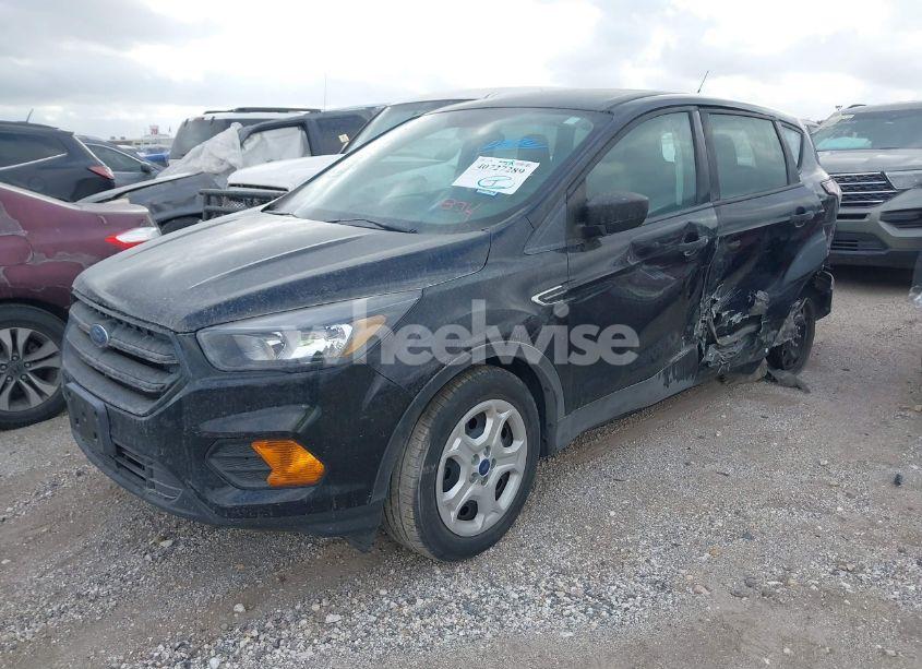 Photo 2 of 2018 Ford Escape S (VIN 1FMCU0F70JUC75315)