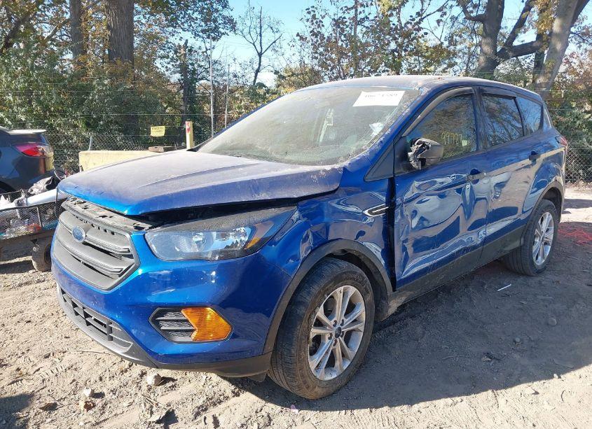 Photo 2 of 2019 Ford Escape S (VIN 1FMCU0F70KUA29236)