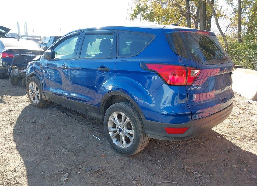 Photo 3 of 2019 Ford Escape S (VIN 1FMCU0F70KUA29236)
