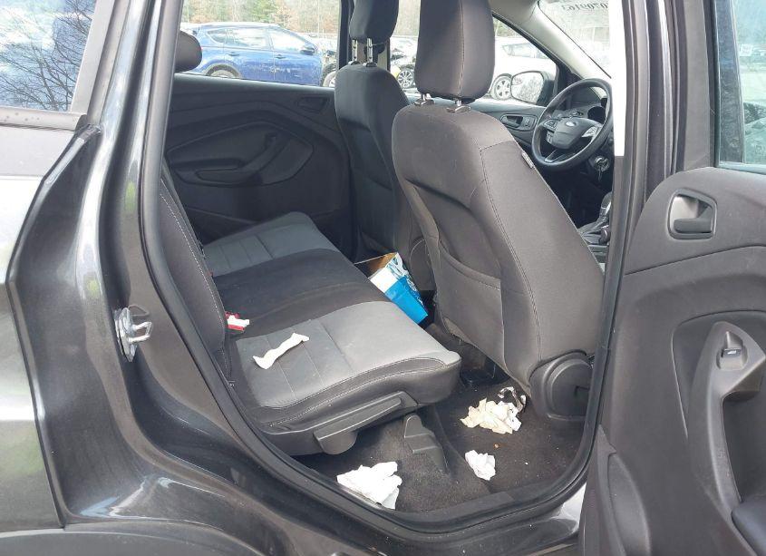 Photo 8 of 2019 Ford Escape S (VIN 1FMCU0F70KUA85712)