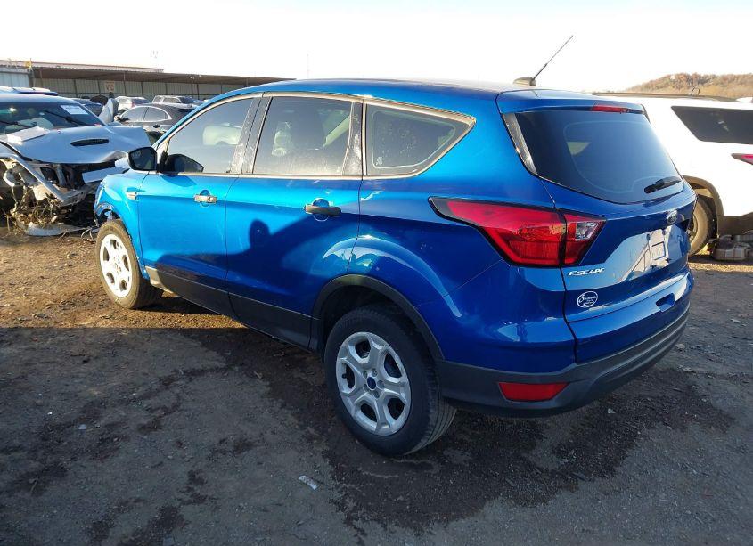 Photo 3 of 2019 Ford Escape S (VIN 1FMCU0F70KUB20491)