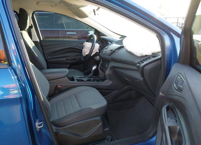 Photo 5 of 2019 Ford Escape S (VIN 1FMCU0F70KUB20491)