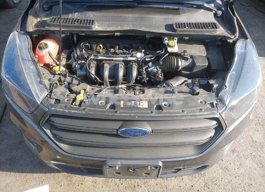 Photo 10 of 2019 Ford Escape S (VIN 1FMCU0F70KUB21950)