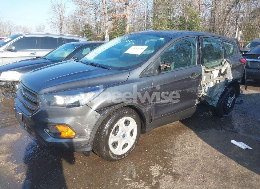 Photo 2 of 2019 Ford Escape S (VIN 1FMCU0F70KUB21950)
