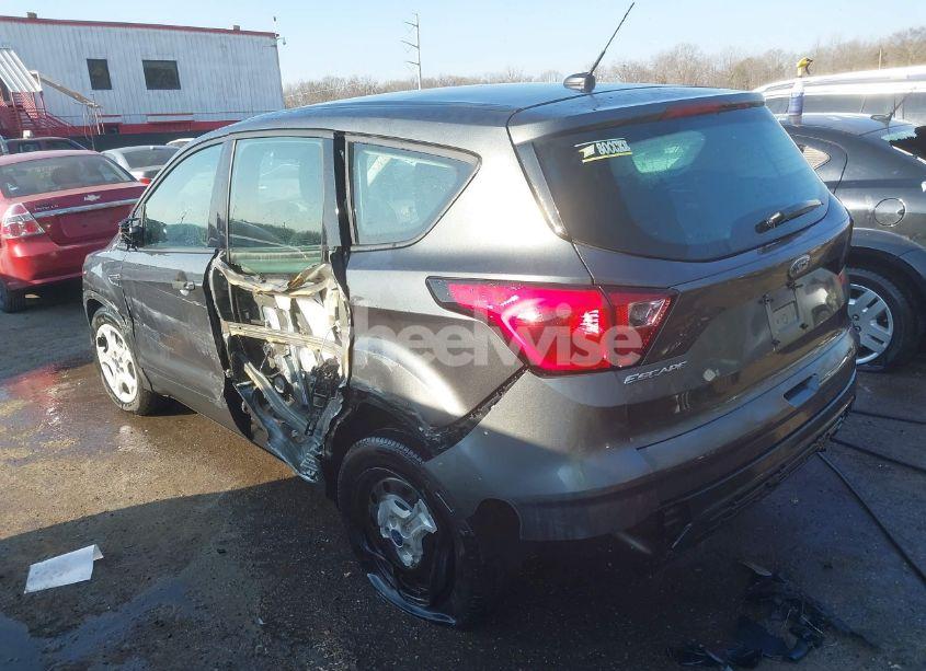 Photo 3 of 2019 Ford Escape S (VIN 1FMCU0F70KUB21950)
