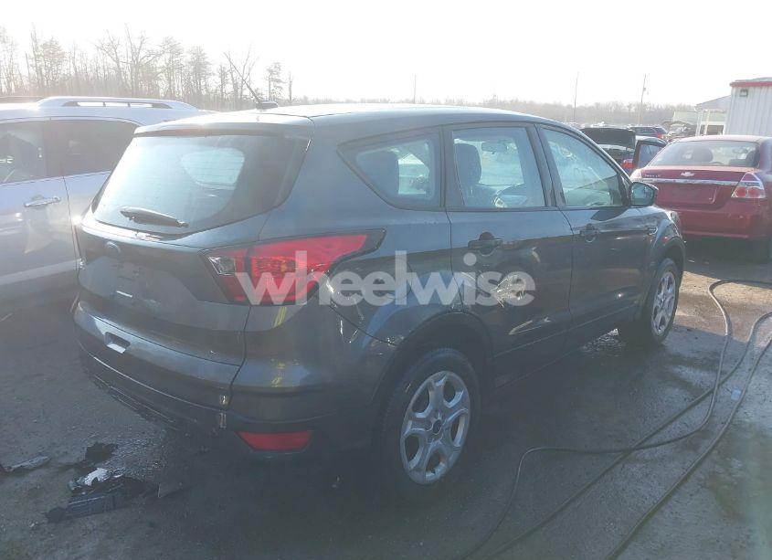 Photo 4 of 2019 Ford Escape S (VIN 1FMCU0F70KUB21950)