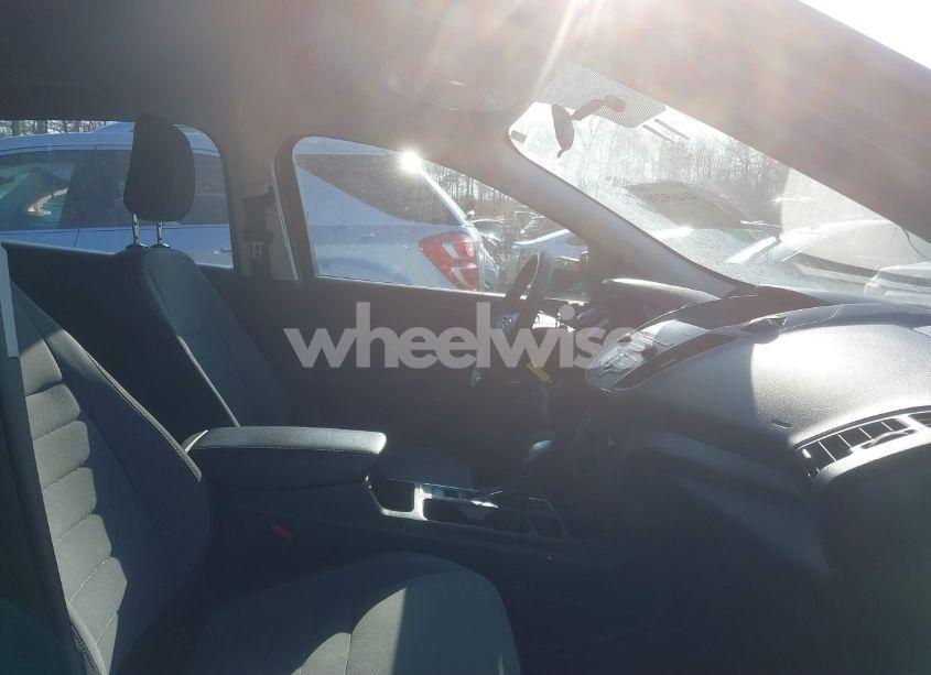 Photo 5 of 2019 Ford Escape S (VIN 1FMCU0F70KUB21950)