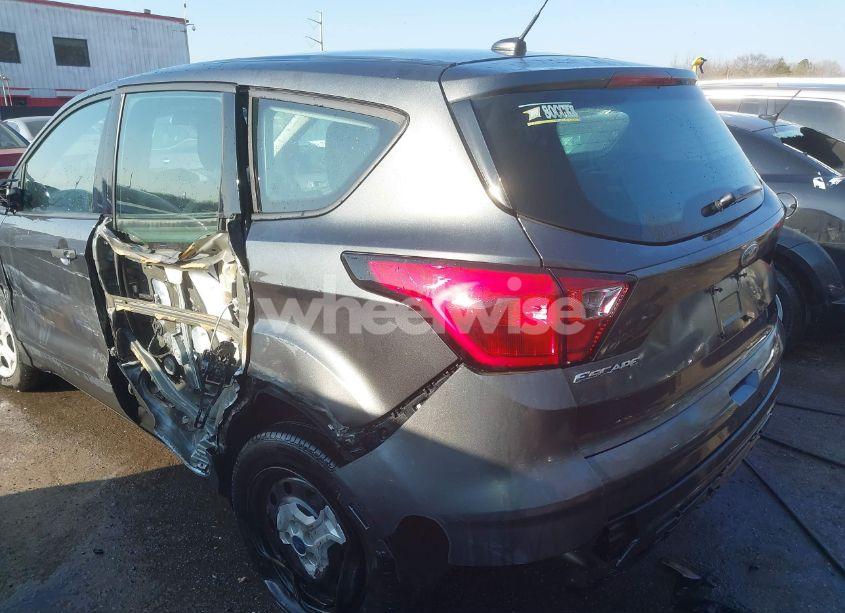 Photo 6 of 2019 Ford Escape S (VIN 1FMCU0F70KUB21950)