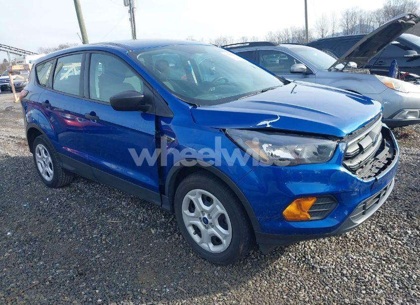 2019 Ford Escape S (VIN 1FMCU0F70KUC44874) main photo